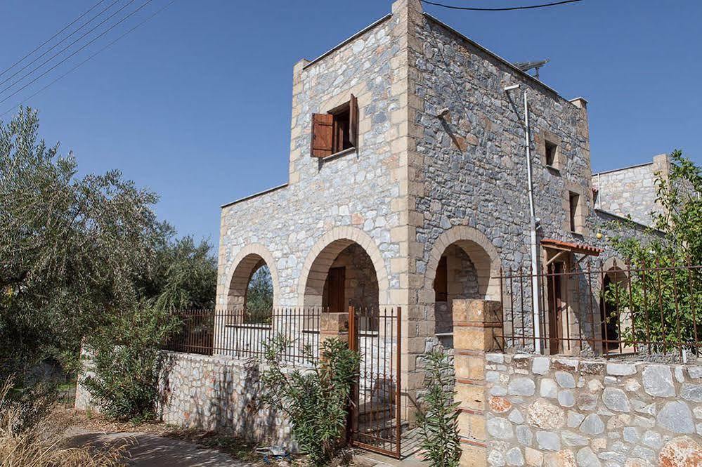 Villa Io Stoúpa Exterior foto